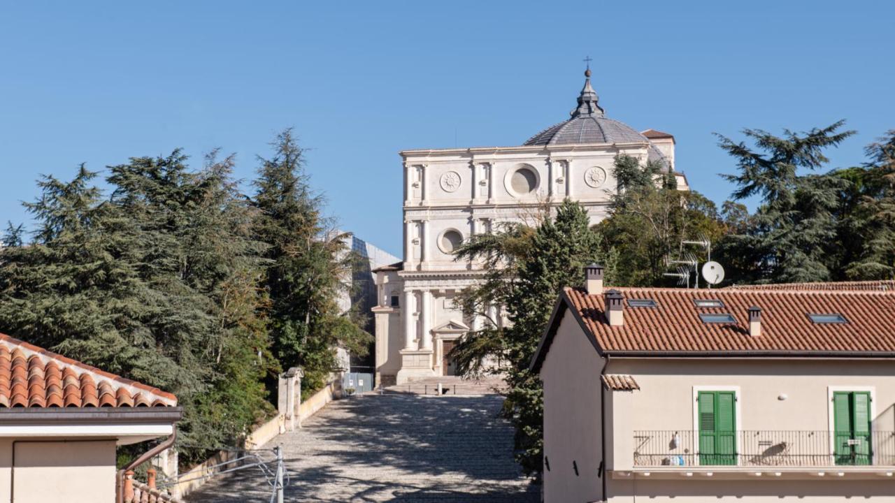 Dimora Fortebraccio LʼAquila Buitenkant foto